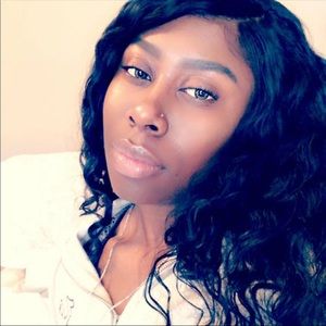 Meet your Posher, Jaila